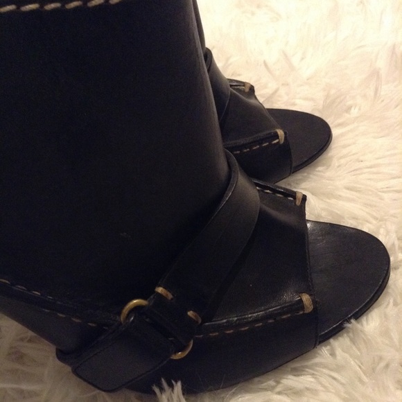 Givenchy Ankle Heeled Booties - Picture 5 of 8